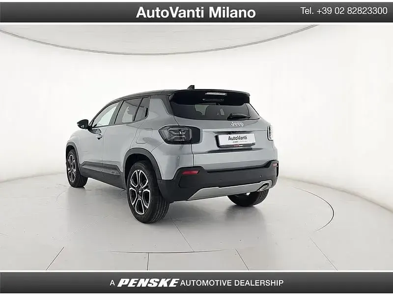 Usata Jeep Avenger Summit 110 CV (80 kW) 2026 Grigio SUV
