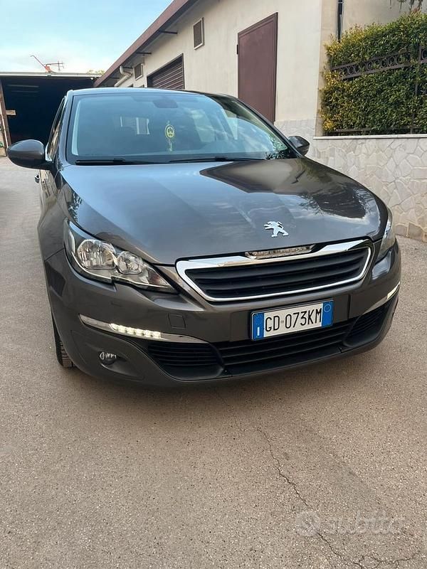 Usata Peugeot 308 99 CV (72 kW) 2015 Marrone Station wagon