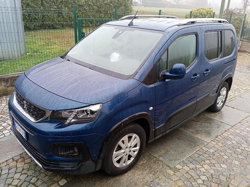 Blu Usata 2019 Peugeot Rifter Allure Monovolume | 13.000 € (Ottimo prezzo) - Immagine 1/4