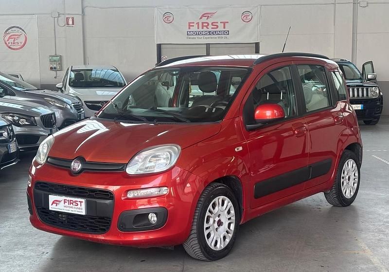 Usata Fiat Panda Lounge 74 CV (54 kW) 2012 Arancione Utilitaria