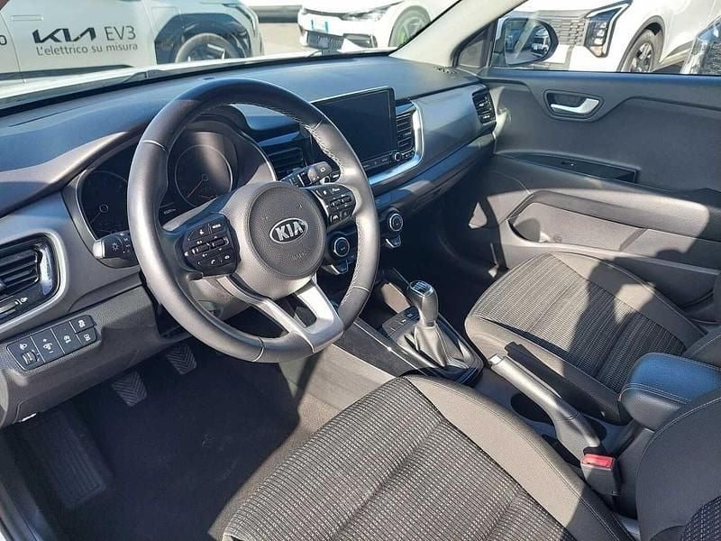 Usata Kia Stonic Style 100 CV (73 kW) 2021 Bianco SUV