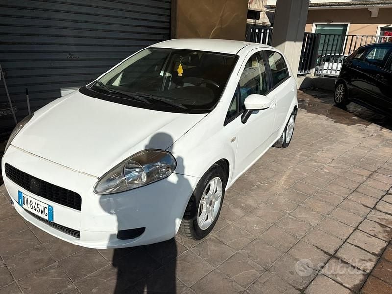 Usata Fiat Punto 75 CV (55 kW) 2007 Berlina