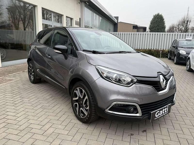 Usata Renault Captur Intens 120 CV (88 kW) 2016 Grigio SUV