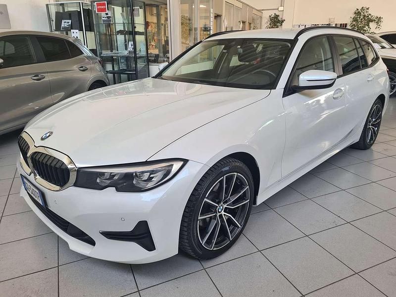 Usata BMW 320 Advantage 190 CV (139 kW) 2020 Bianco Station wagon