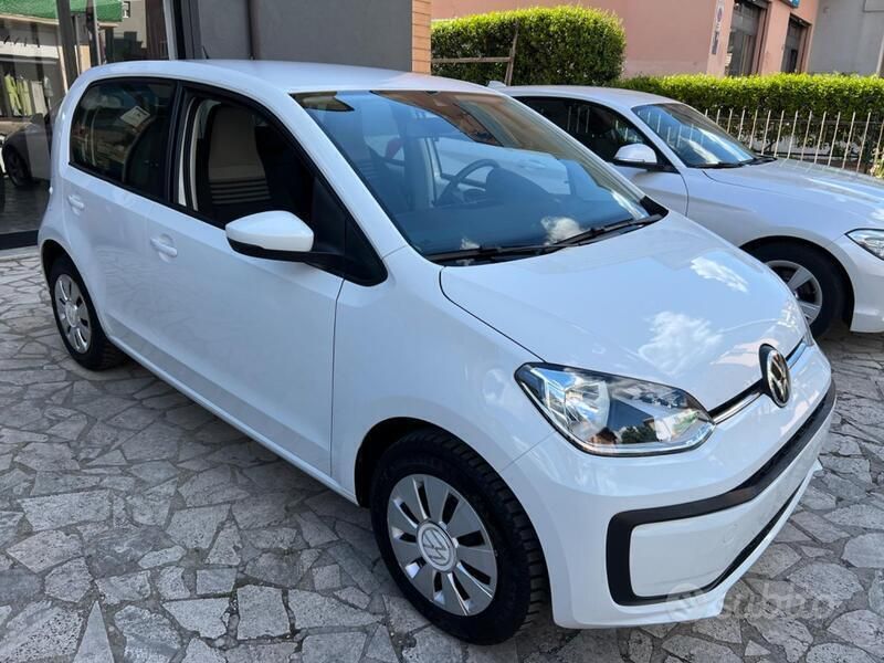 Usata VW up! move up! 65 CV (47 kW) 2021 Bianco Utilitaria