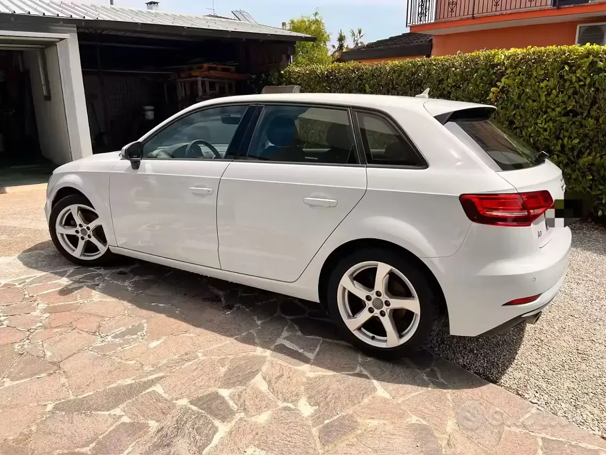 Usata Audi A3 Ambiente 116 CV (85 kW) 2017 Bianco Berlina