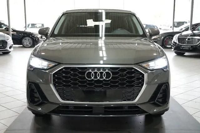 Usata Audi Q3 Sportback Business 150 CV (110 kW) 2021 Grigio SUV