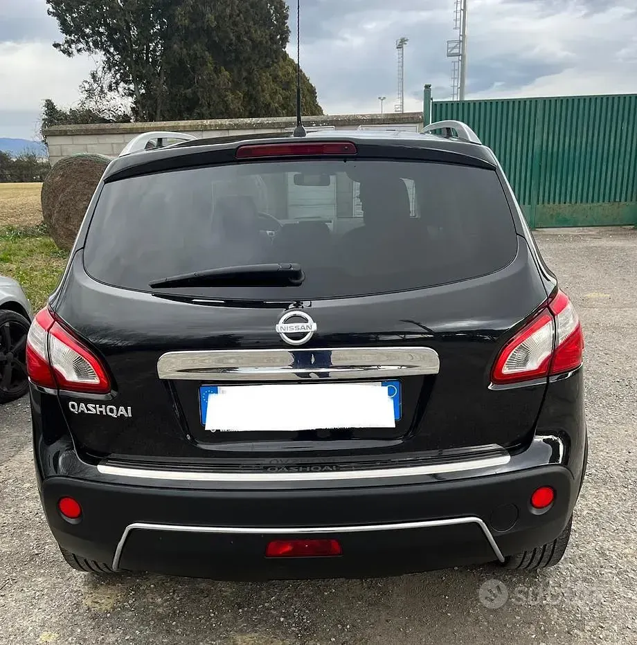 Usata Nissan Qashqai N-TEC 150 CV (110 kW) 2011 Nero SUV