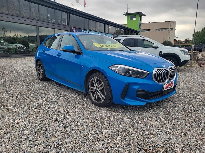 Usata BMW 118 M Sport 150 CV (110 kW) 2022 Blu Utilitaria