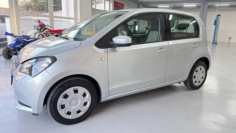 Usata Seat Mii Reference 68 CV (50 kW) 2015 Argento Utilitaria