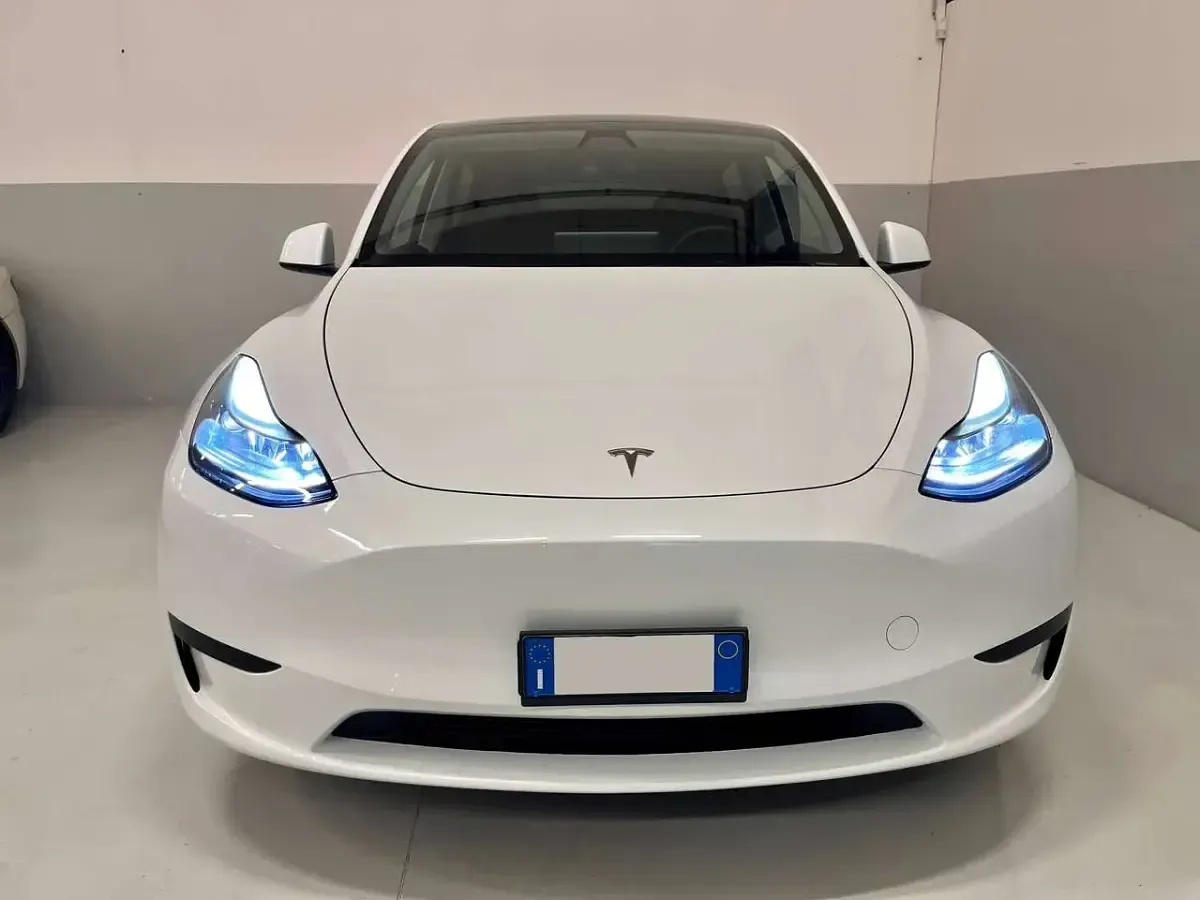 Usata Tesla Model Y RWD 250 kW (340 CV) 2023 Other SUV