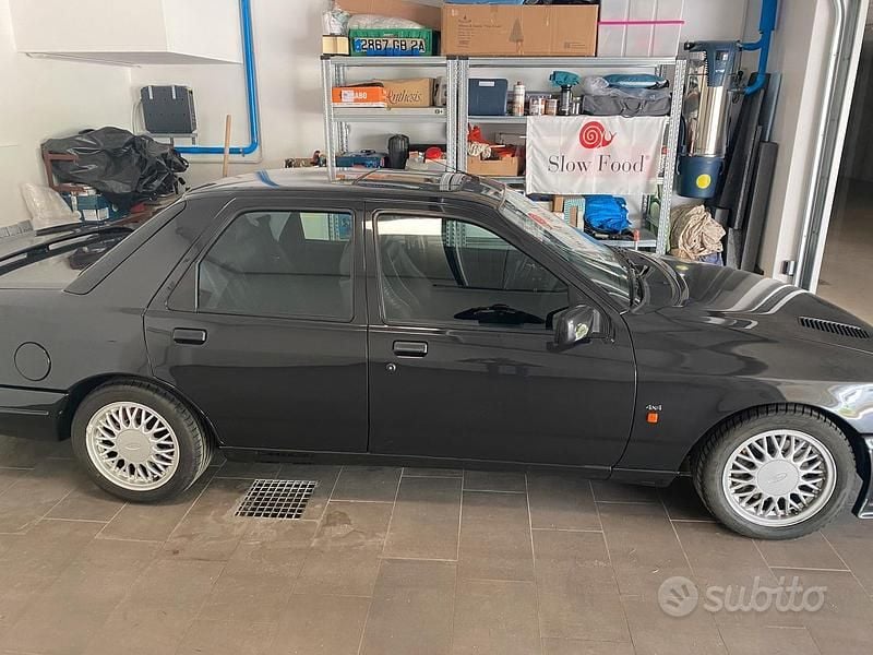 Usata Ford Sierra 120 CV (88 kW) 1992 Nero Berlina
