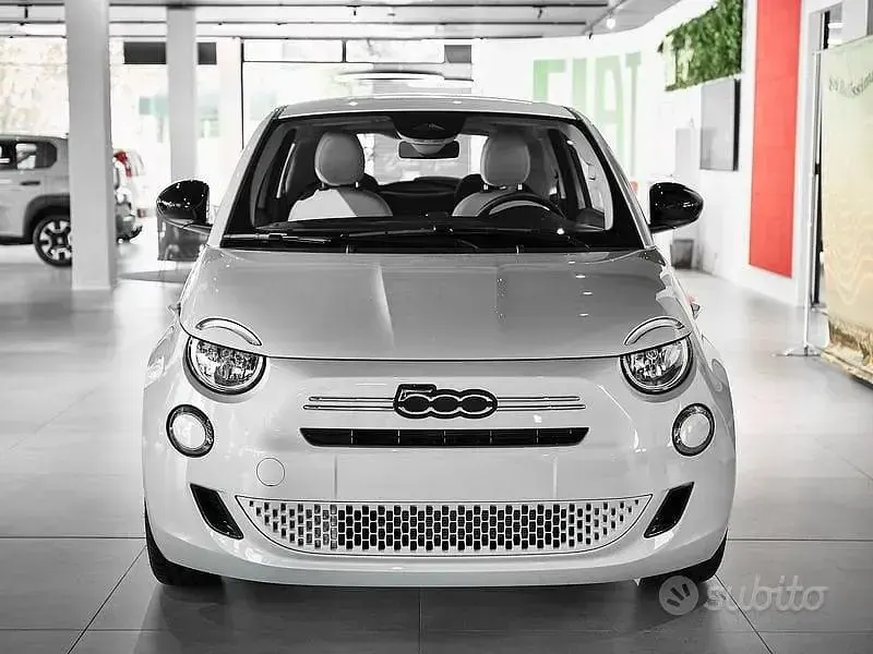 Nuova Fiat 500 Pop 65 CV (47 kW) 2026 Bluazzurro Berlina