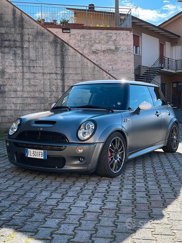 Usata Mini Cooper S 163 CV (119 kW) 2003 Grigio Utilitaria