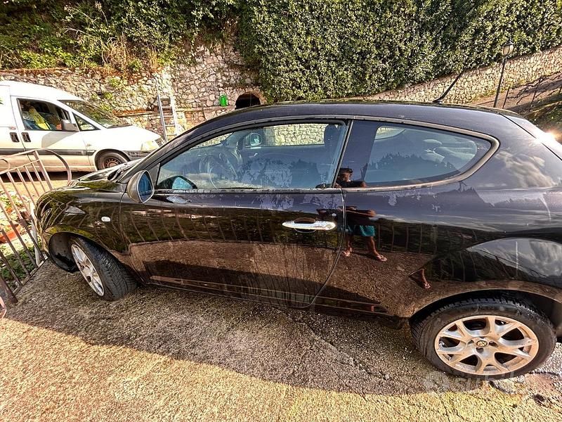 Usata Alfa Romeo MiTo 90 CV (66 kW) 2011 Nero Utilitaria
