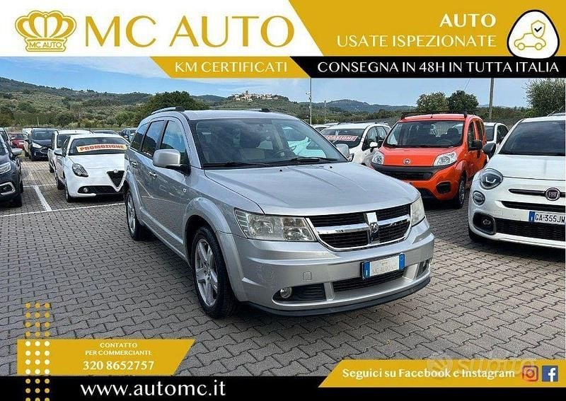 Usata Dodge Journey 140 CV (102 kW) 2010 Grigio SUV