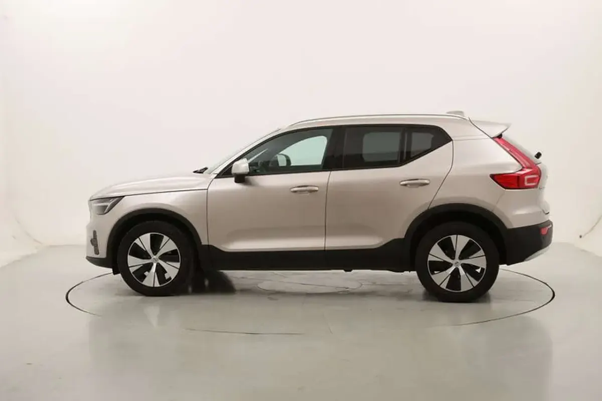 Usata Volvo XC40 Core 129 CV (94 kW) 2023 Grigio SUV