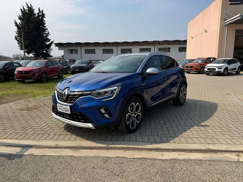 Usata Renault Captur Techno 91 CV (66 kW) 2022 Blu/azzurro SUV