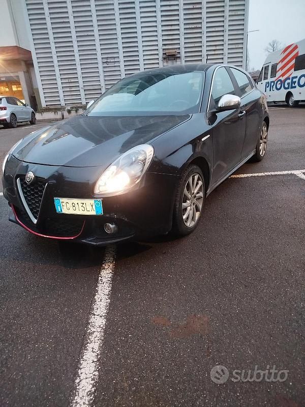 Usata Alfa Romeo Giulietta 120 CV (88 kW) 2017 Nero Utilitaria