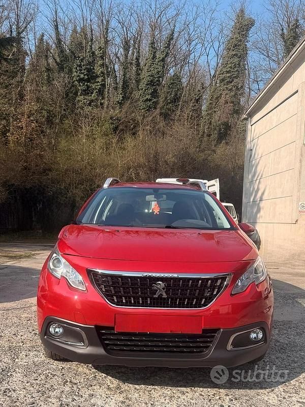 Usata Peugeot 2008 83 CV (61 kW) 2019 Rosso SUV