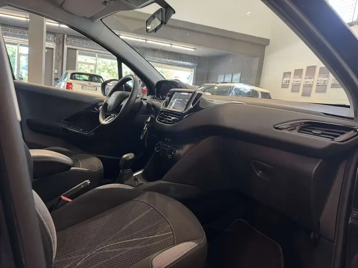 Usata Peugeot 208 Active 82 CV (60 kW) 2013 Other Utilitaria