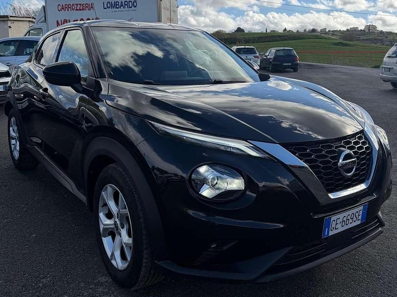 Nero Usata 2021 Nissan Juke N-Connecta SUV | 15.500 € (Buon prezzo) - Immagine 1/4