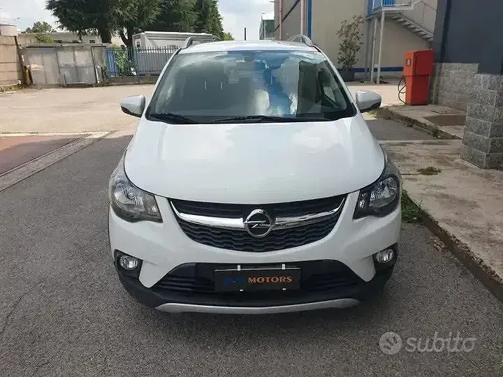 Usata Opel Karl Rocks 73 CV (53 kW) 2018 Bianco Utilitaria