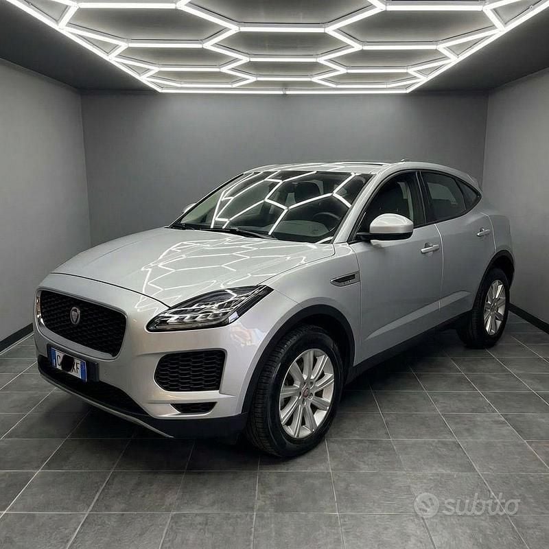 Usata Jaguar E-Pace R-Dynamic 180 CV (132 kW) 2018 Grigio SUV