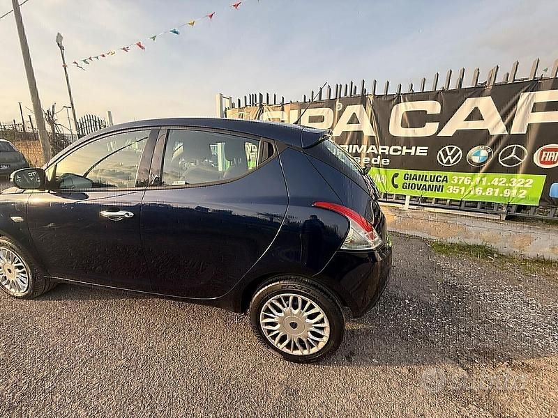 Usata Lancia Ypsilon S 95 CV (69 kW) 2016 Blu Utilitaria