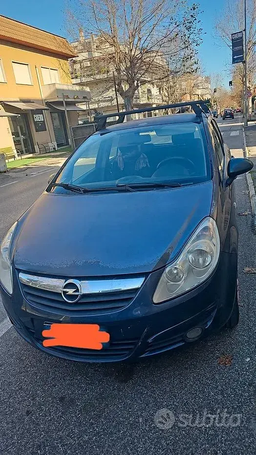 Usata Opel Corsa 75 CV (55 kW) 2008 Berlina