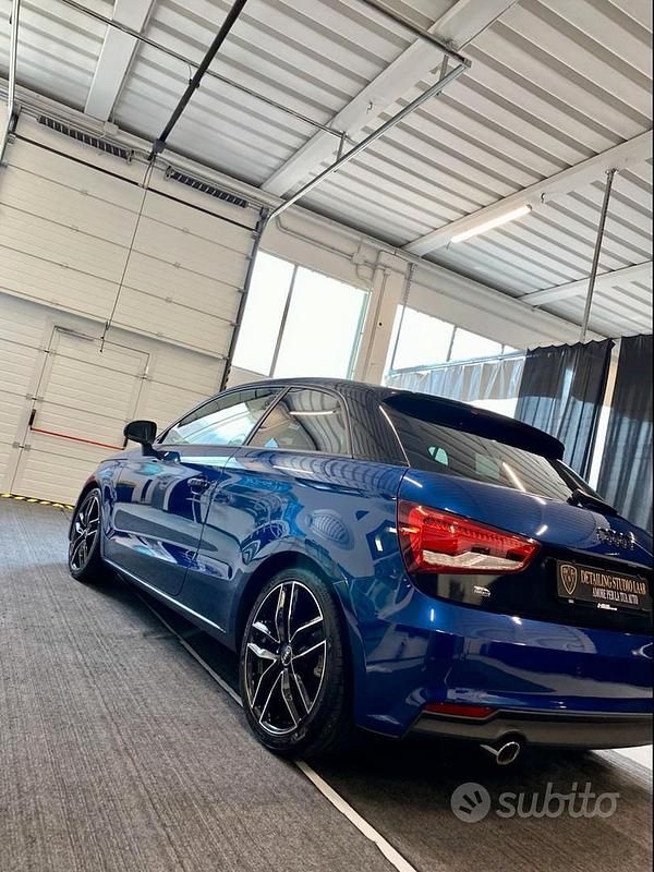 Usata Audi A1 90 CV (66 kW) 2016 Blu Utilitaria
