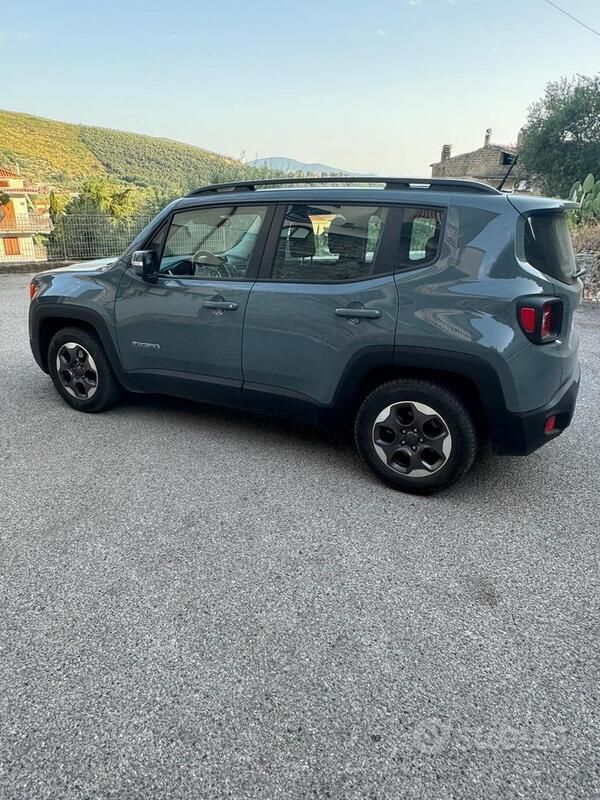 Grigio Usata 2018 Jeep Renegade SUV | 15.500 € - Immagine 1/4