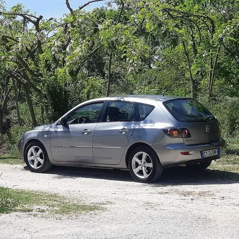 Begagnad Mazda 3 Active 105 HK (77 kW) 2006 Sedan