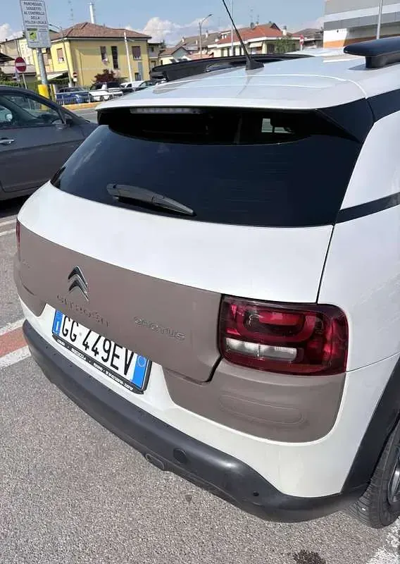 Usata Citroën C4 Shine Edition 99 CV (72 kW) 2015 Bianco SUV