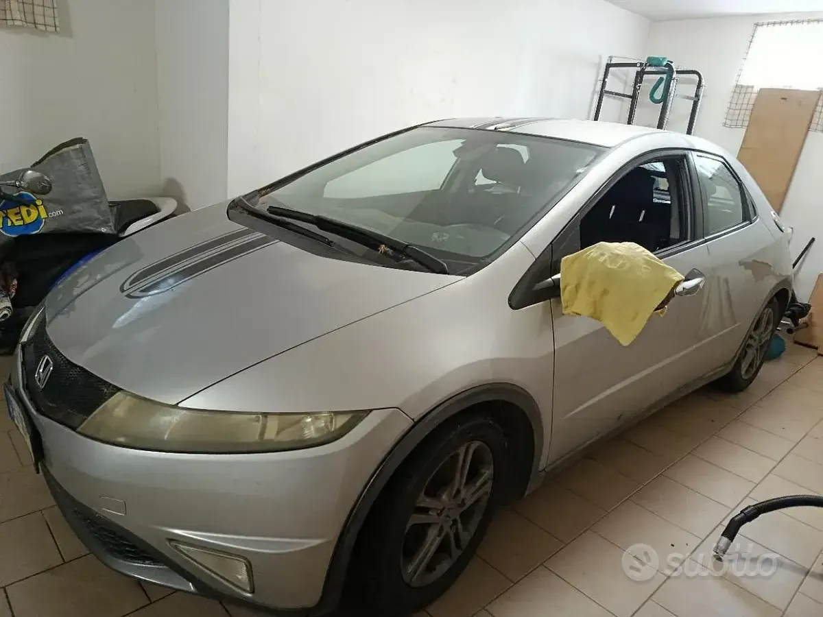 Usata Honda Civic Elegance 99 CV (72 kW) 2011 Grigio Berlina