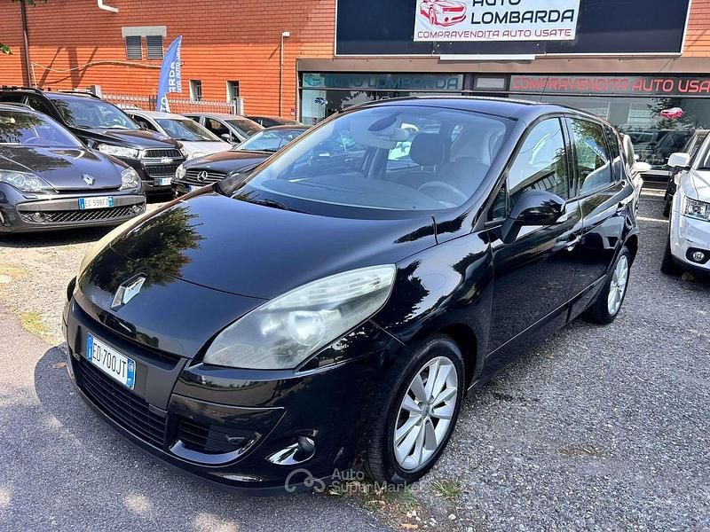 Usata Renault Scénic III 110 CV (80 kW) 2010 Nero Monovolume