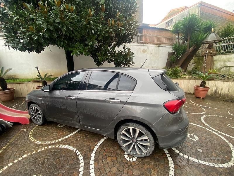 Usata Fiat Tipo 2016 Grigio Utilitaria