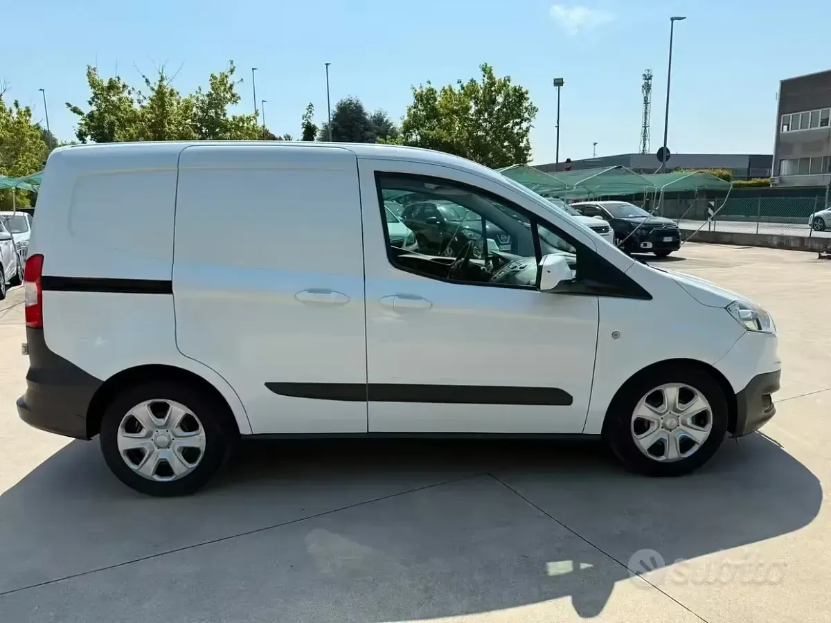 Usata Ford Transit 75 CV (55 kW) 2018 Bianco Berlina
