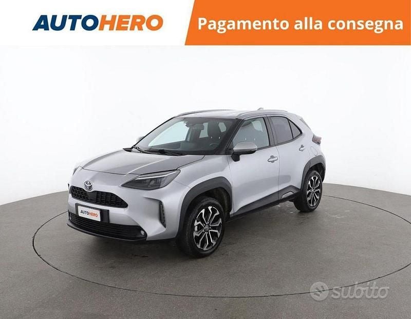 Grigio Usata 2022 Toyota Yaris Cross SUV | 19.099 € (Ottimo prezzo) - Immagine 1/2