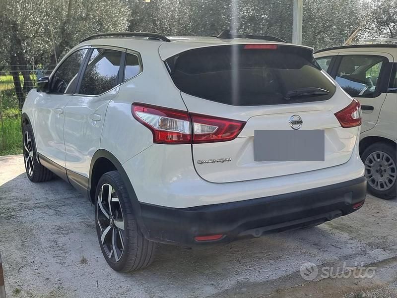 Usata Nissan Qashqai 360º 110 CV (80 kW) 2015 Bianco SUV