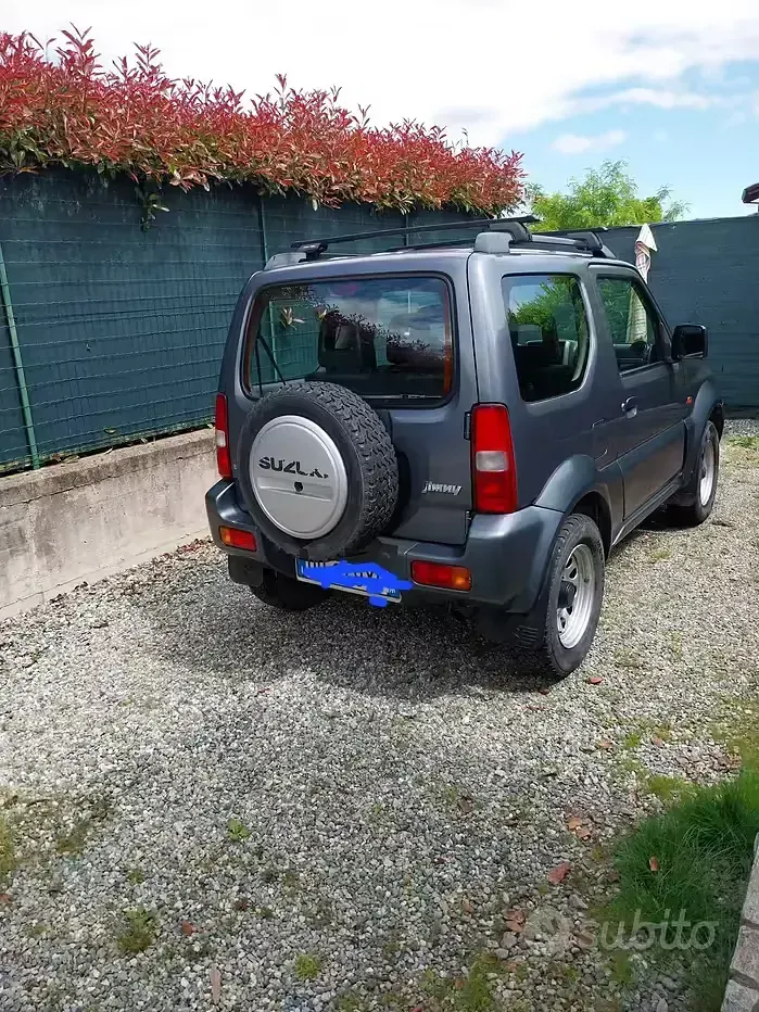 Usata Suzuki Jimny 85 CV (62 kW) 2008 SUV