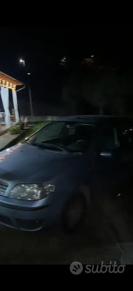 Usata Fiat Punto 69 CV (50 kW) 2007 Utilitaria