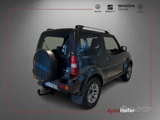 Usata Suzuki Jimny 84 CV (61 kW) 2017 Marrone SUV