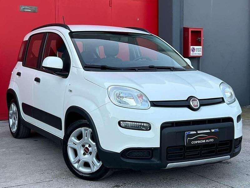 Argento Usata 2022 Fiat Panda City Life SUV | 9990 € (Buon prezzo) - Immagine 1/4