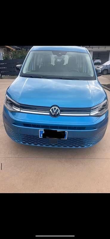 Usata VW Caddy Life 102 CV (75 kW) 2022 Blu/azzurro Monovolume