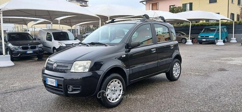 Nero Usata 2005 Fiat Panda 4x4 Climbing Utilitaria | 2500 € (Super prezzo) - Immagine 1/4