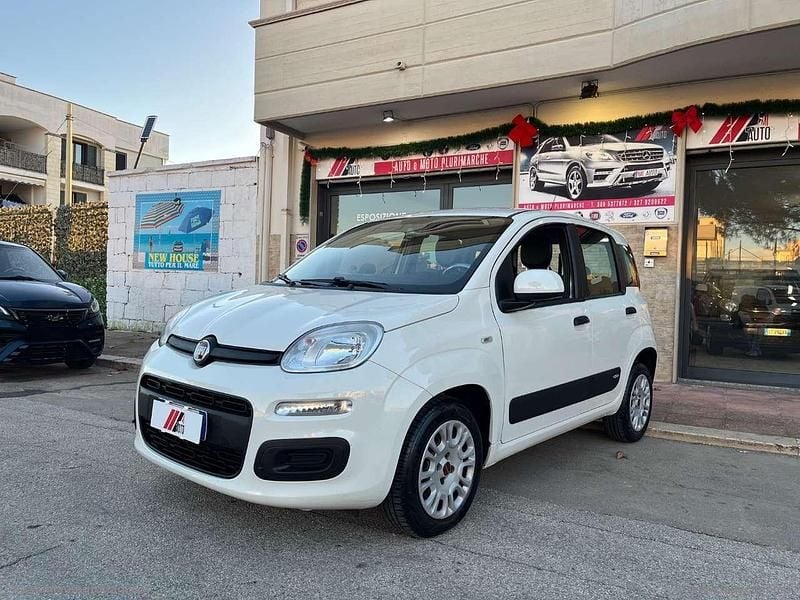 Bianco Usata 2019 Fiat Panda Lounge Tre volumi | 8490 € (Buon prezzo) - Immagine 1/4