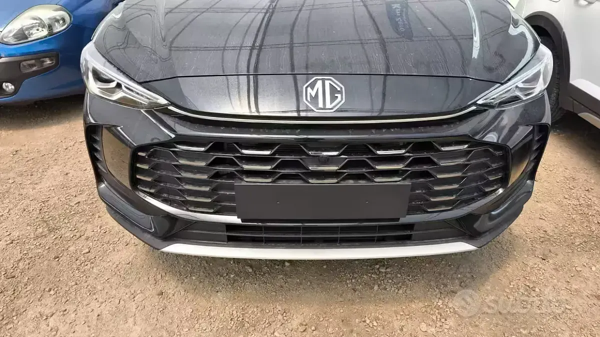 Nuova MG ZS 115 CV (84 kW) 2026 Nero SUV