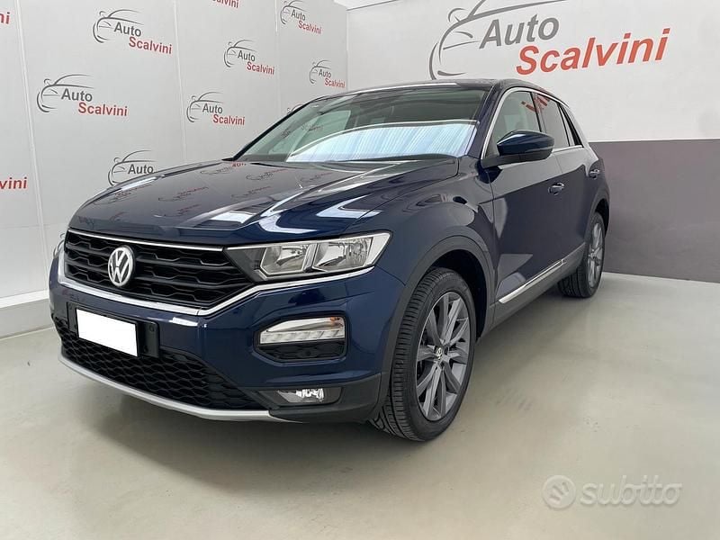 Usata VW T-Roc Business 150 CV (110 kW) 2020 Blu SUV