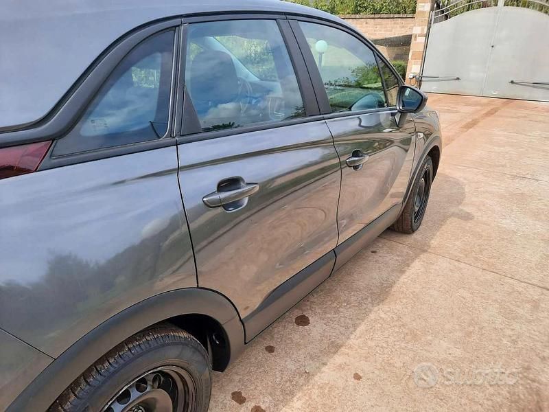 Usata Opel Crossland X 83 CV (61 kW) 2020 Grigio SUV